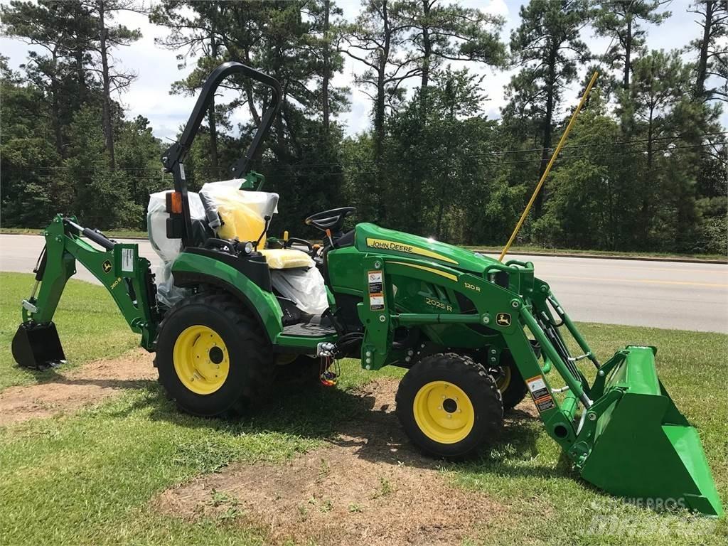 John Deere 2025R Compacttrekkers