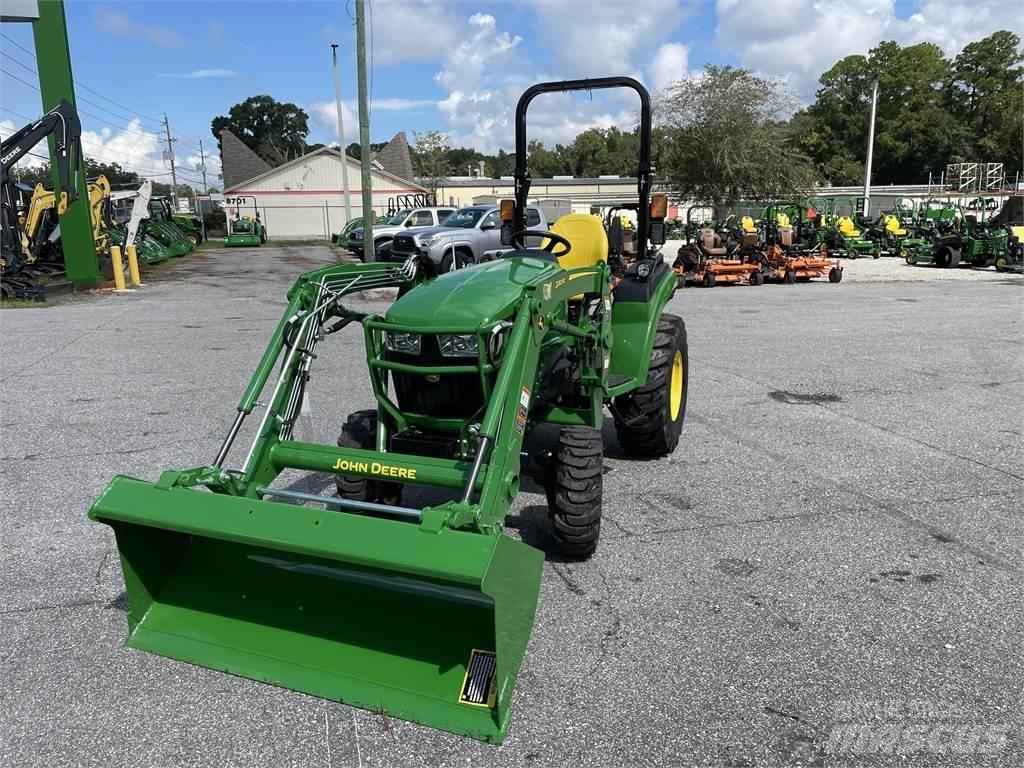 John Deere 2038R Compacttrekkers