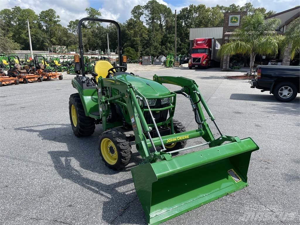 John Deere 2038R Compacttrekkers