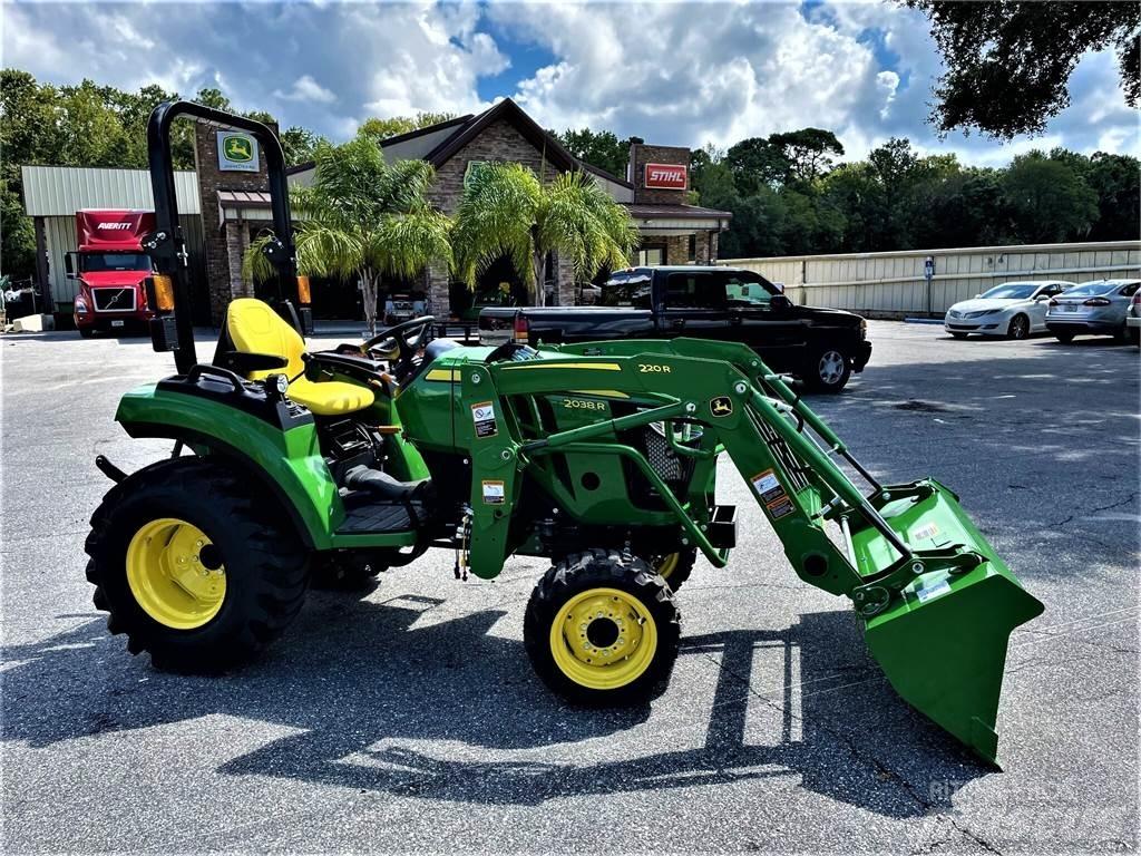 John Deere 2038R Compacttrekkers
