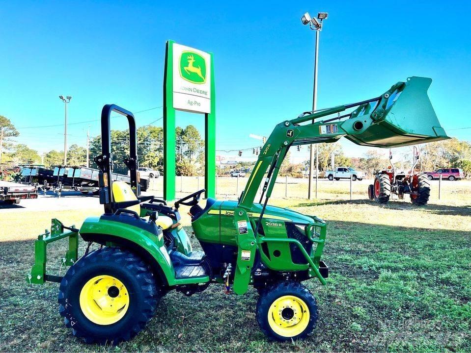 John Deere 2038R Compacttrekkers