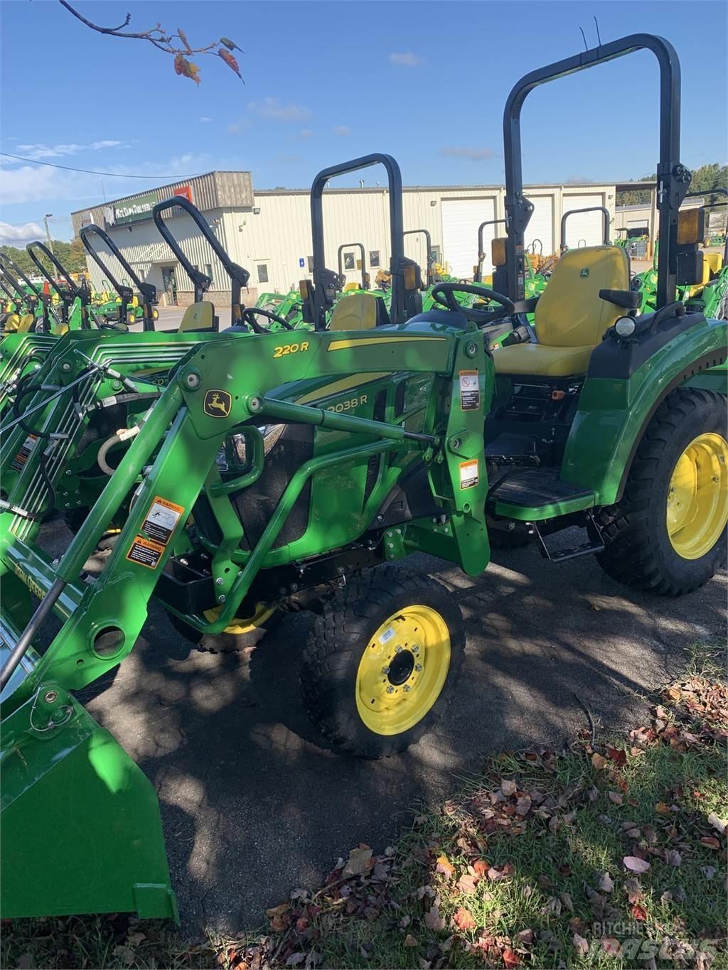John Deere 2038R Compacttrekkers