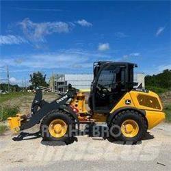 John Deere 204 G Miniladers