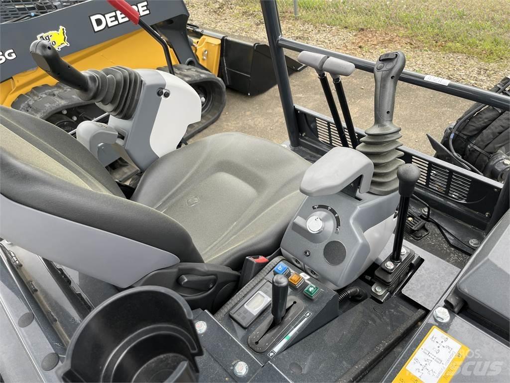 John Deere 26 P Minigraafmachines < 7t