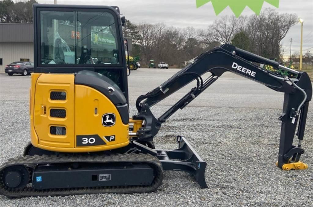 John Deere 30 P Minigraafmachines < 7t