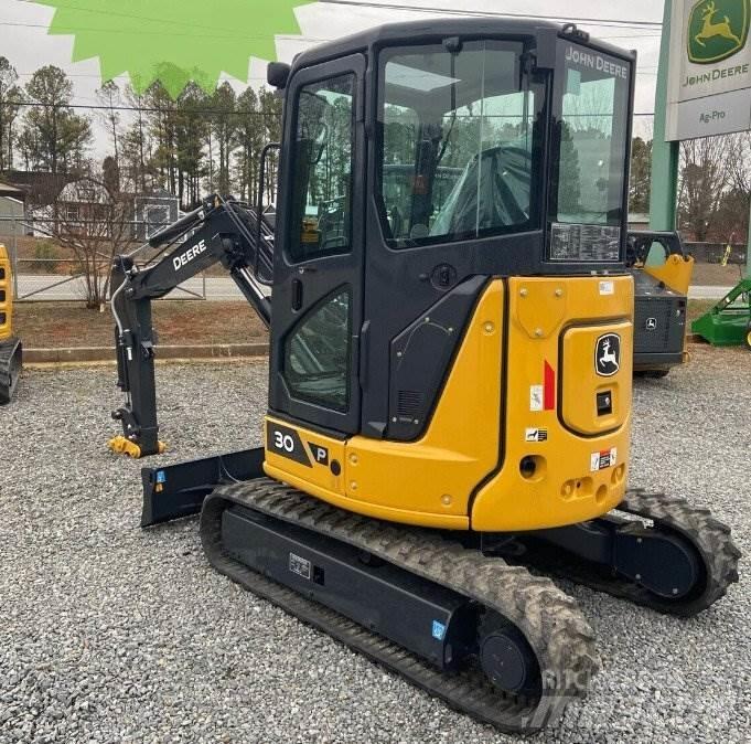 John Deere 30 P Minigraafmachines < 7t