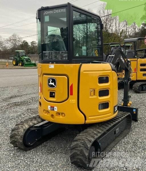 John Deere 30 P Minigraafmachines < 7t
