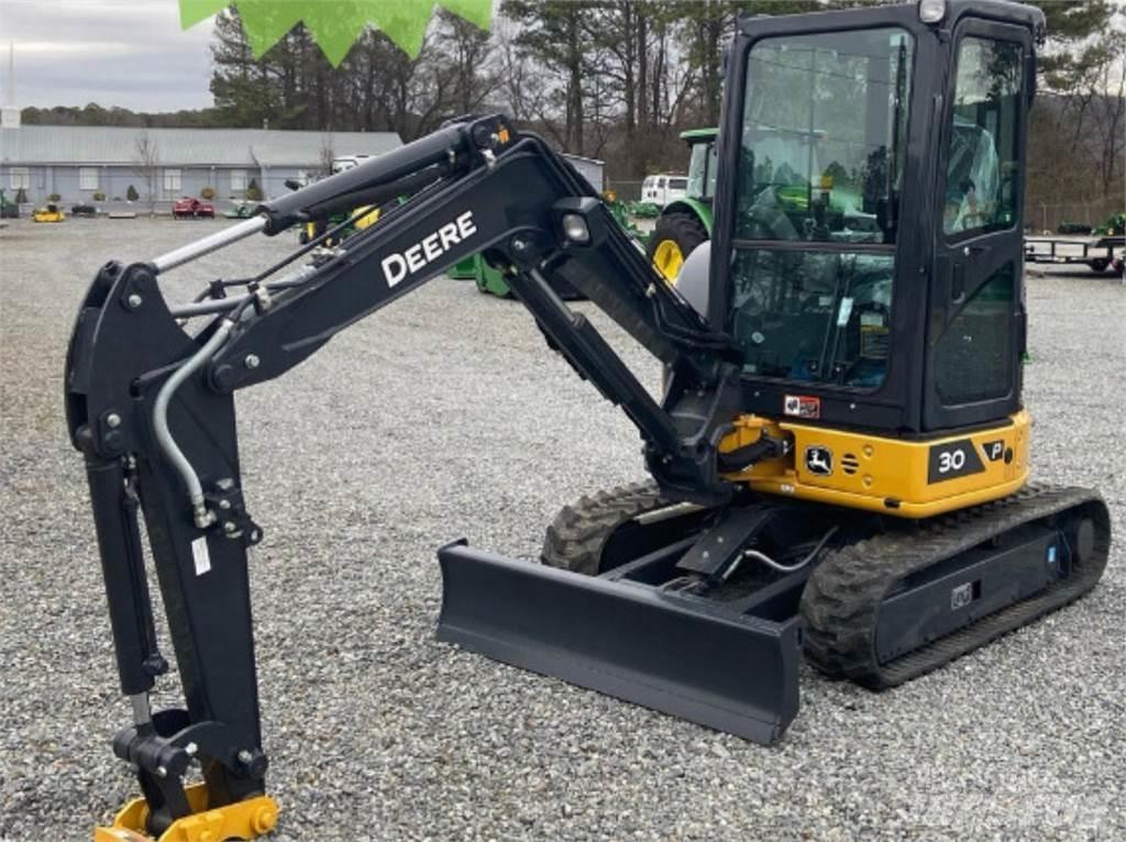 John Deere 30 P Minigraafmachines < 7t