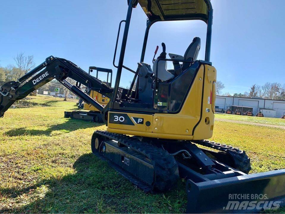 John Deere 30 P Minigraafmachines < 7t