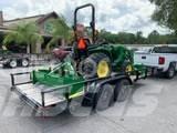 John Deere 3025E Compacttrekkers