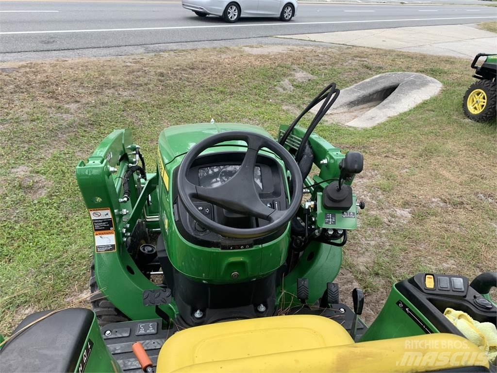 John Deere 3025E Compacttrekkers
