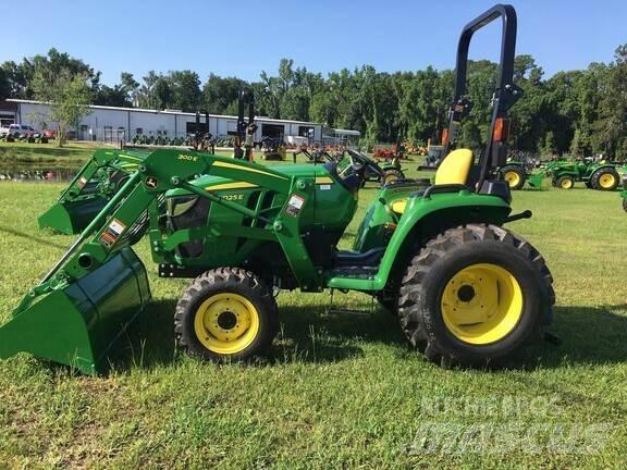 John Deere 3025E Compacttrekkers