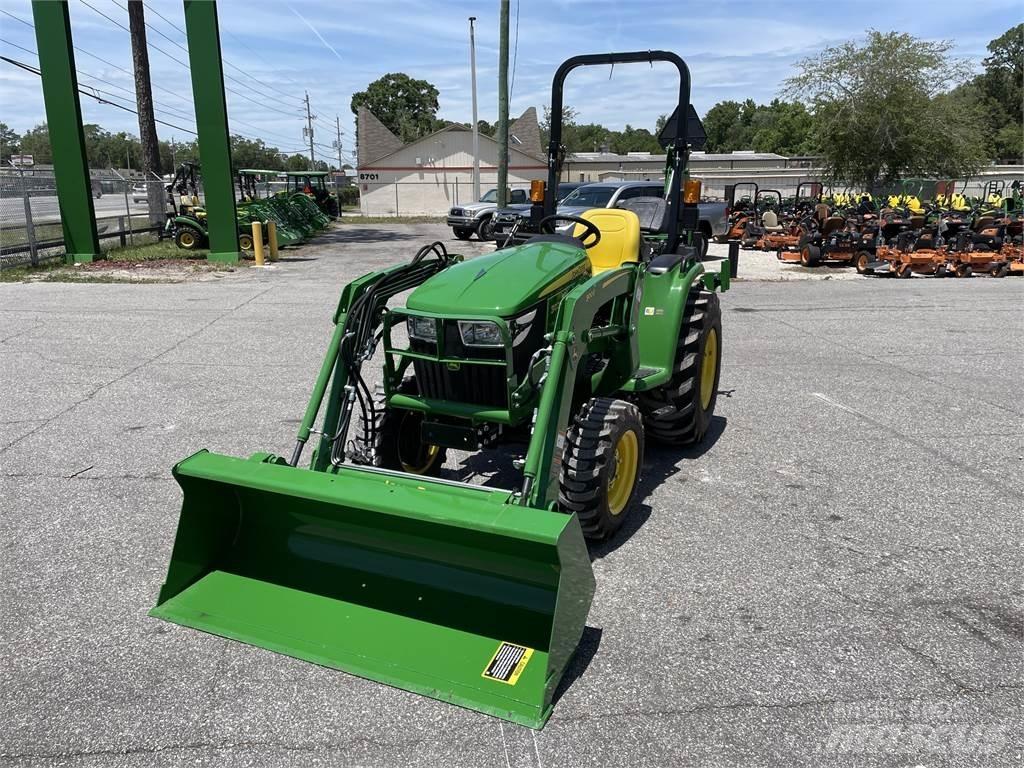 John Deere 3025E Compacttrekkers