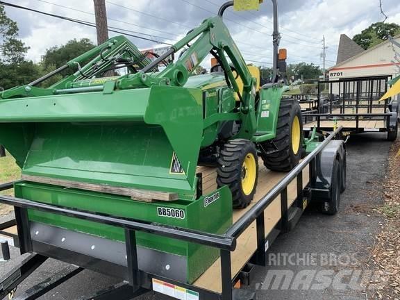 John Deere 3025E Compacttrekkers