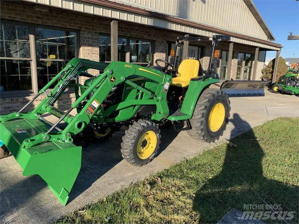 John Deere 3025E Compacttrekkers
