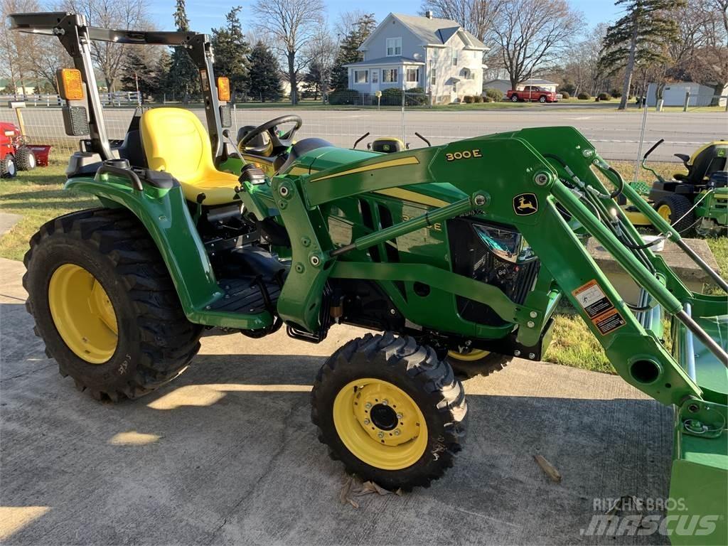 John Deere 3025E Compacttrekkers