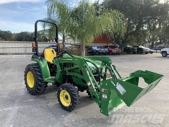 John Deere 3025E Compacttrekkers