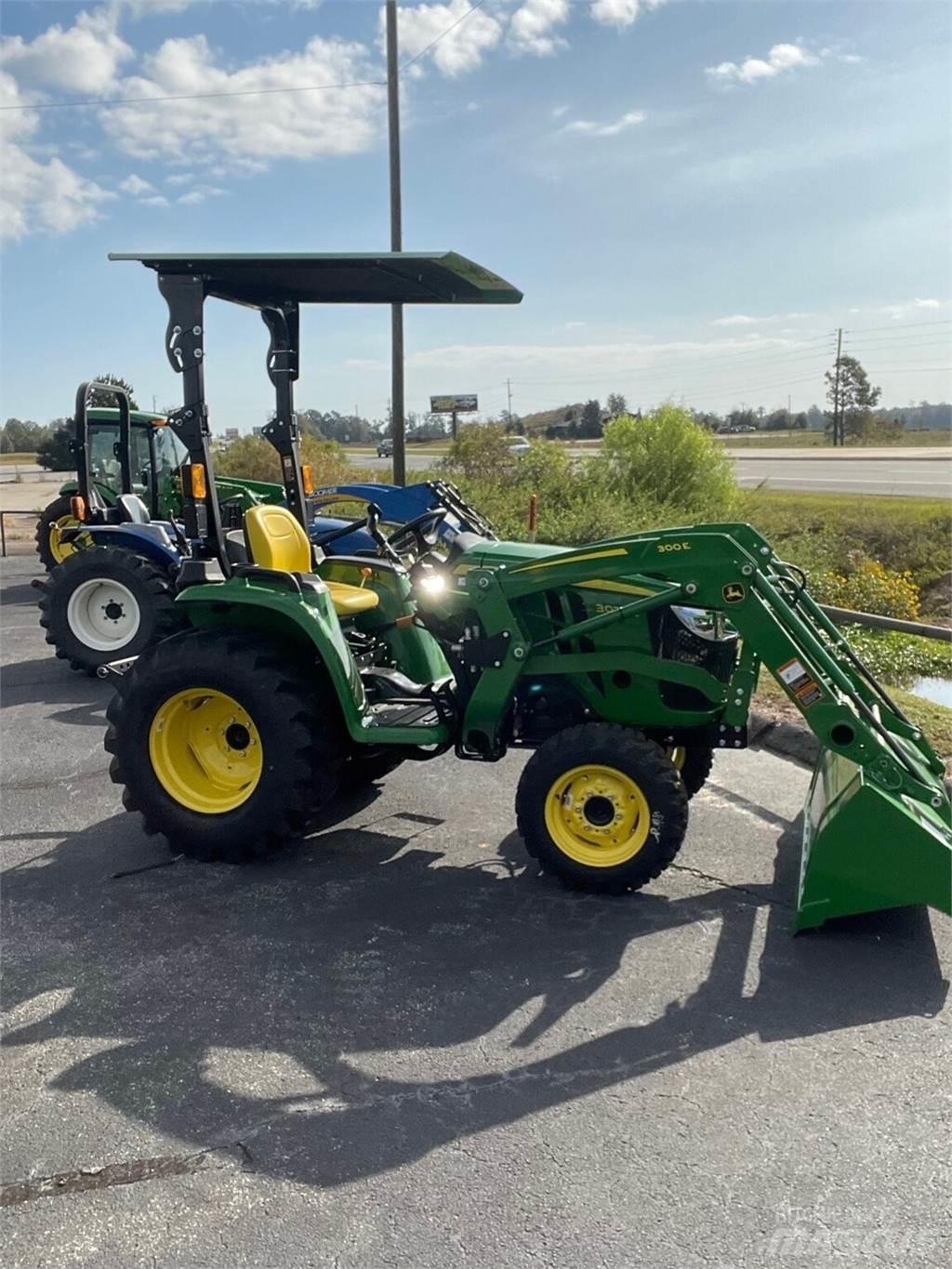 John Deere 3025E Compacttrekkers