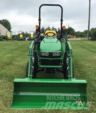 John Deere 3025E Compacttrekkers