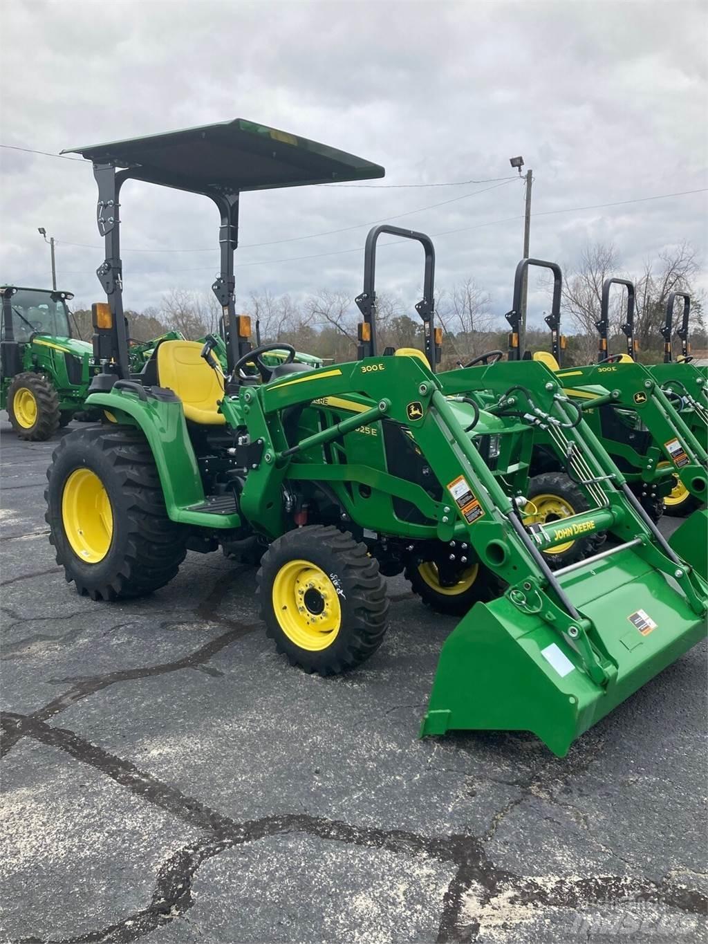 John Deere 3025E Compacttrekkers