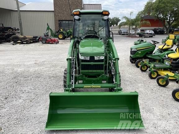 John Deere 3033R Compacttrekkers