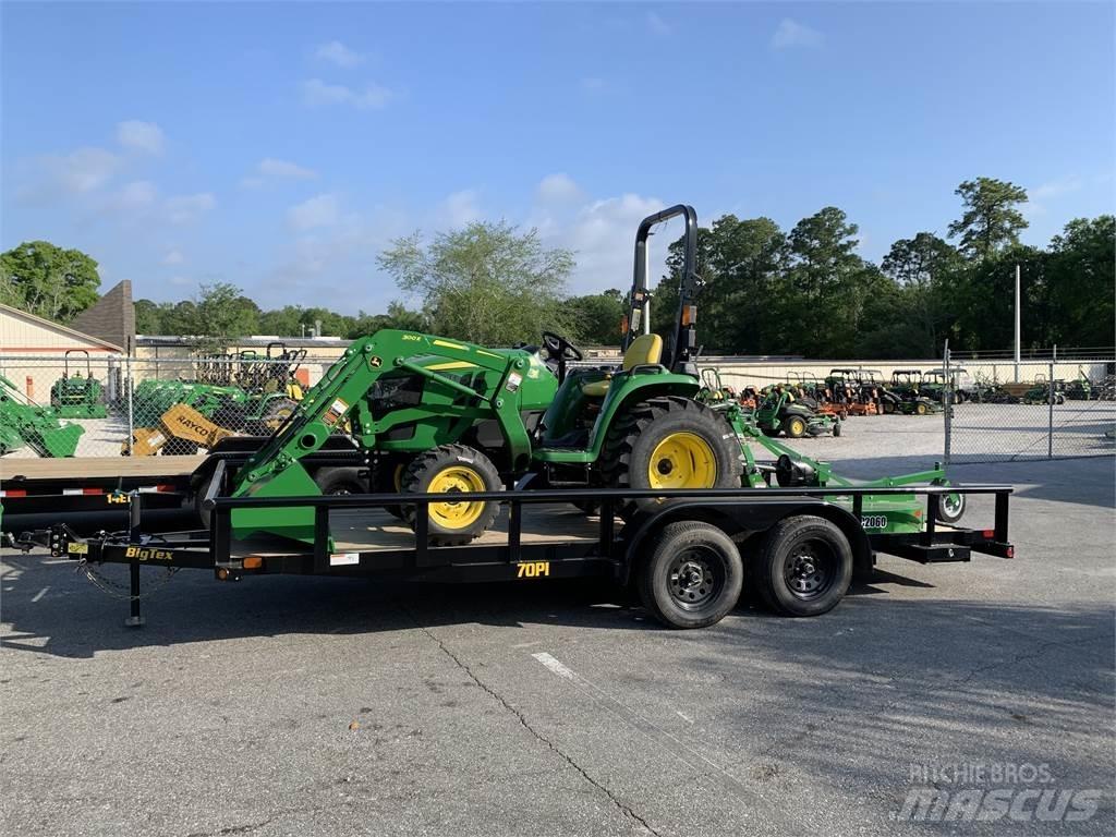 John Deere 3038E Compacttrekkers