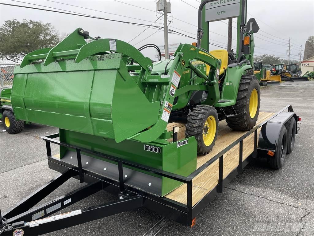 John Deere 3038E Compacttrekkers