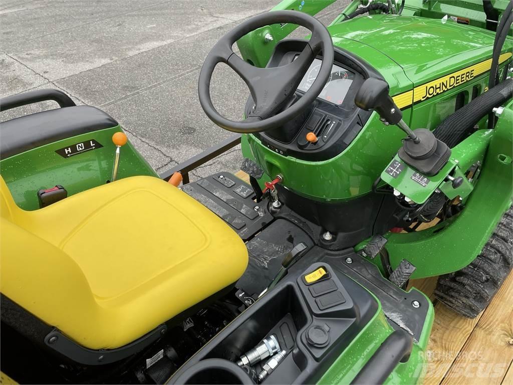 John Deere 3038E Compacttrekkers
