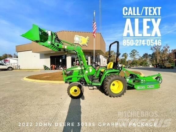 John Deere 3038E Compacttrekkers