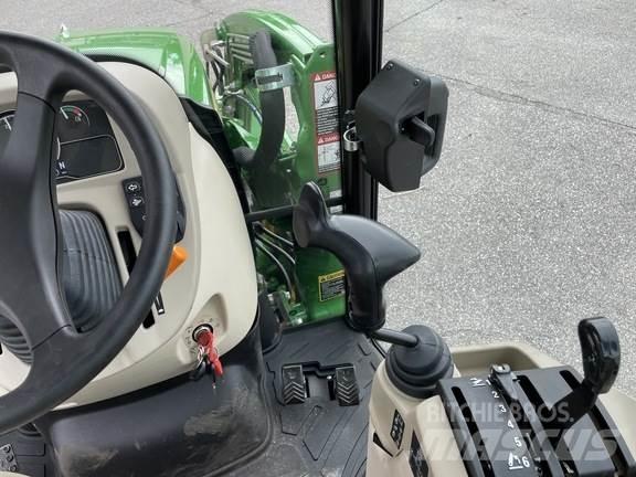John Deere 3039R Compacttrekkers