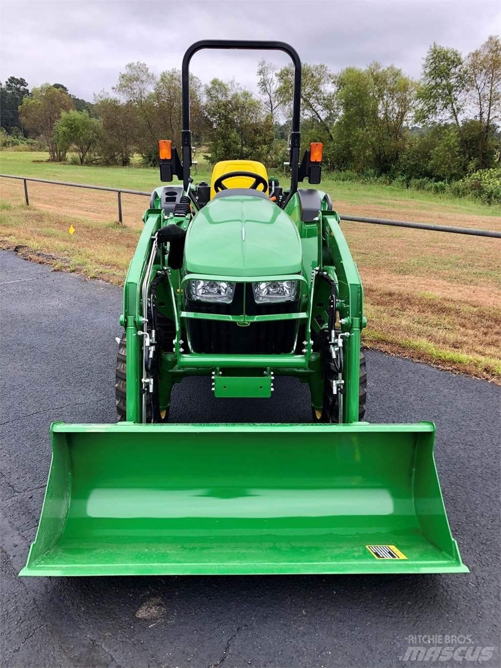 John Deere 3043D Tractoren