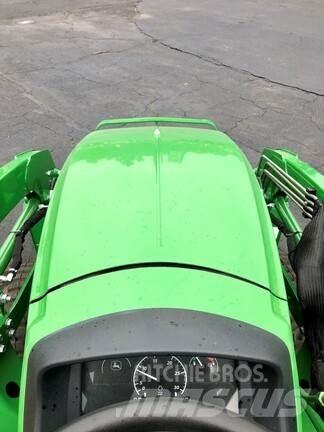 John Deere 3043D Tractoren