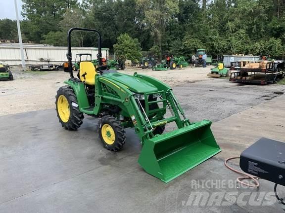 John Deere 3046R Tractoren