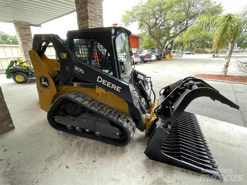 John Deere 317G Miniladers
