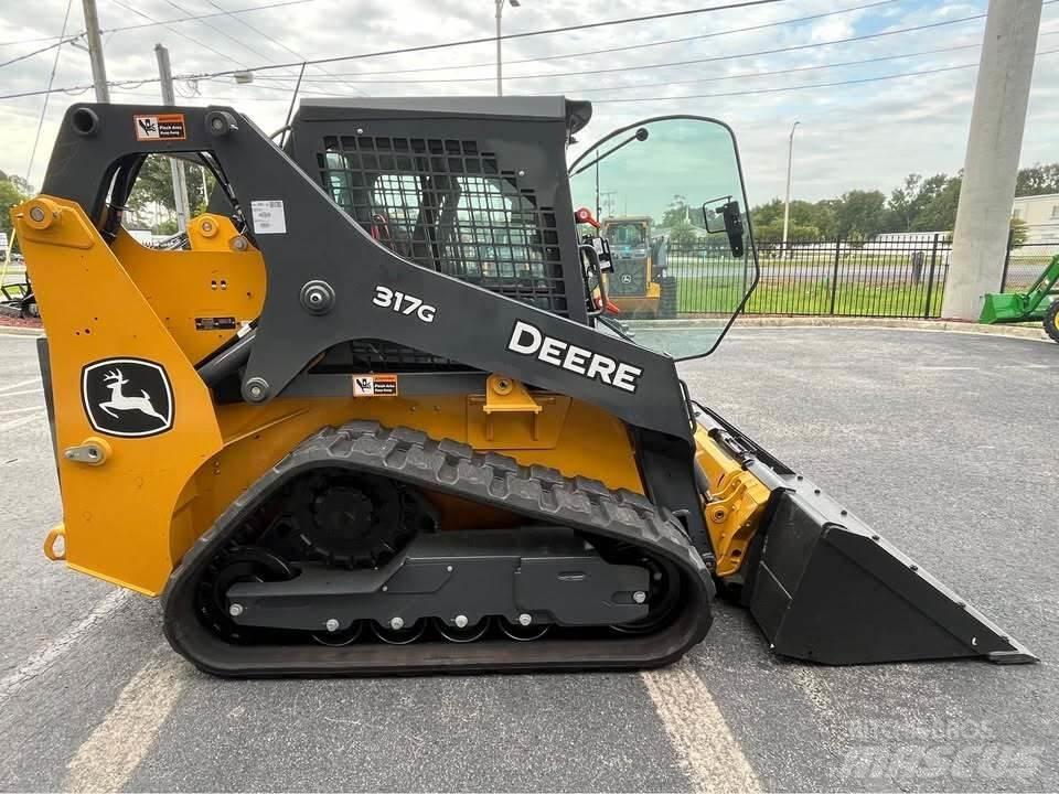 John Deere 317G Miniladers