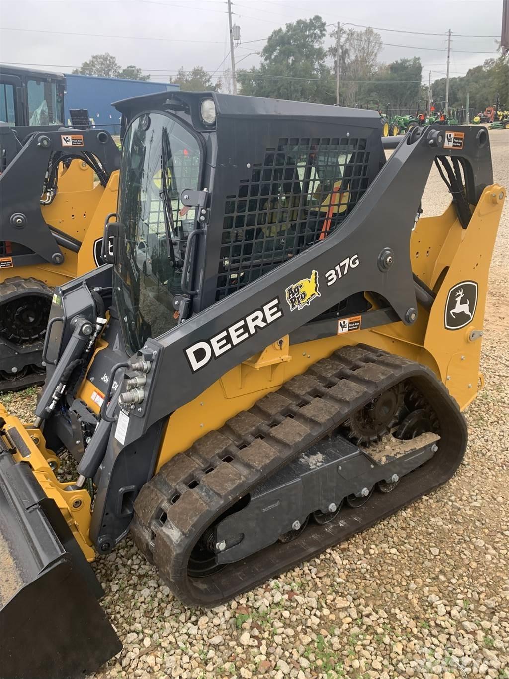 John Deere 317G Miniladers