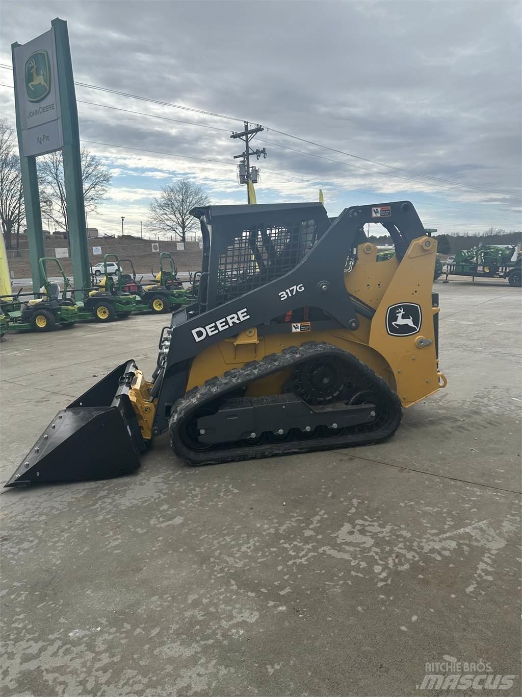 John Deere 317G Miniladers