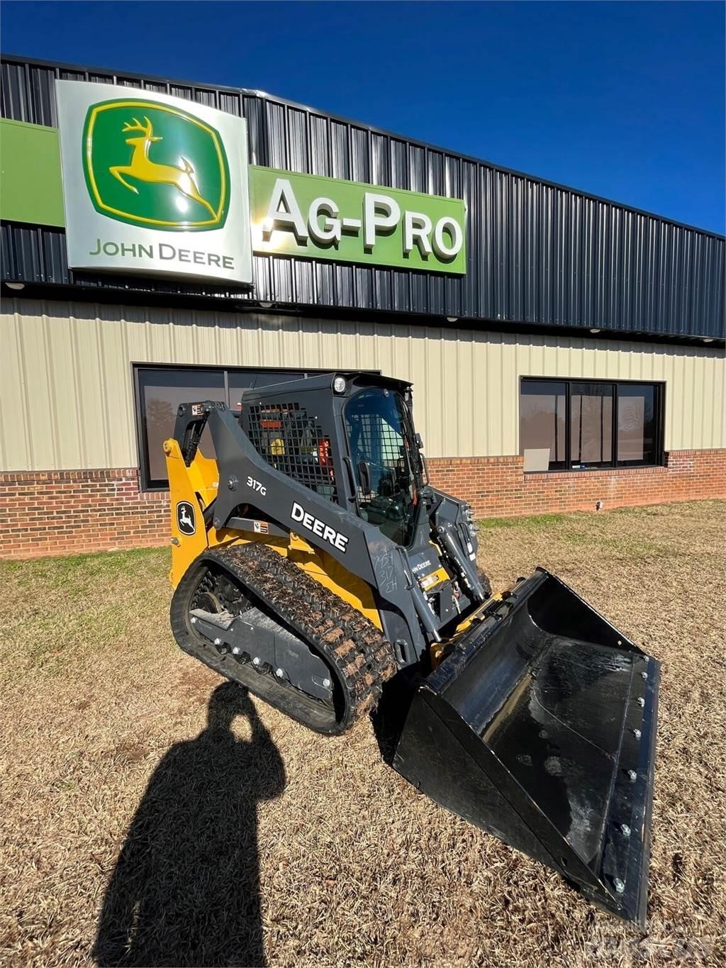 John Deere 317G Miniladers