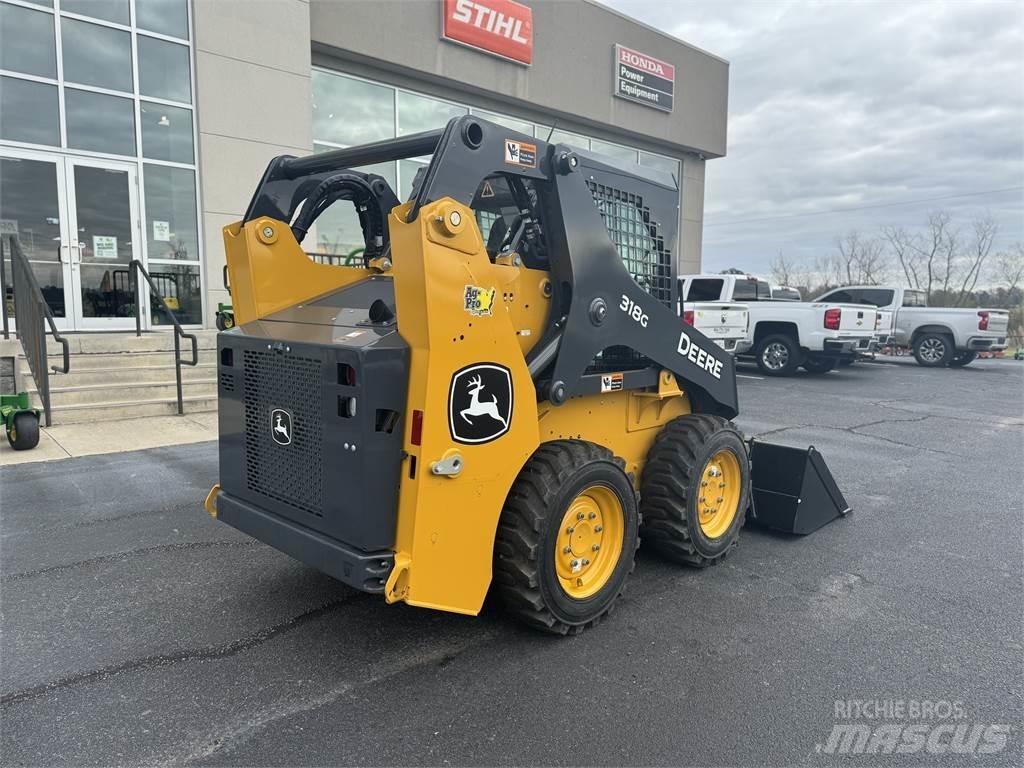 John Deere 318G Schrankladers