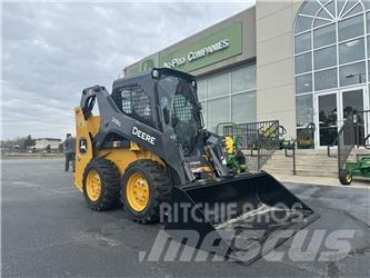 John Deere 318G Schrankladers