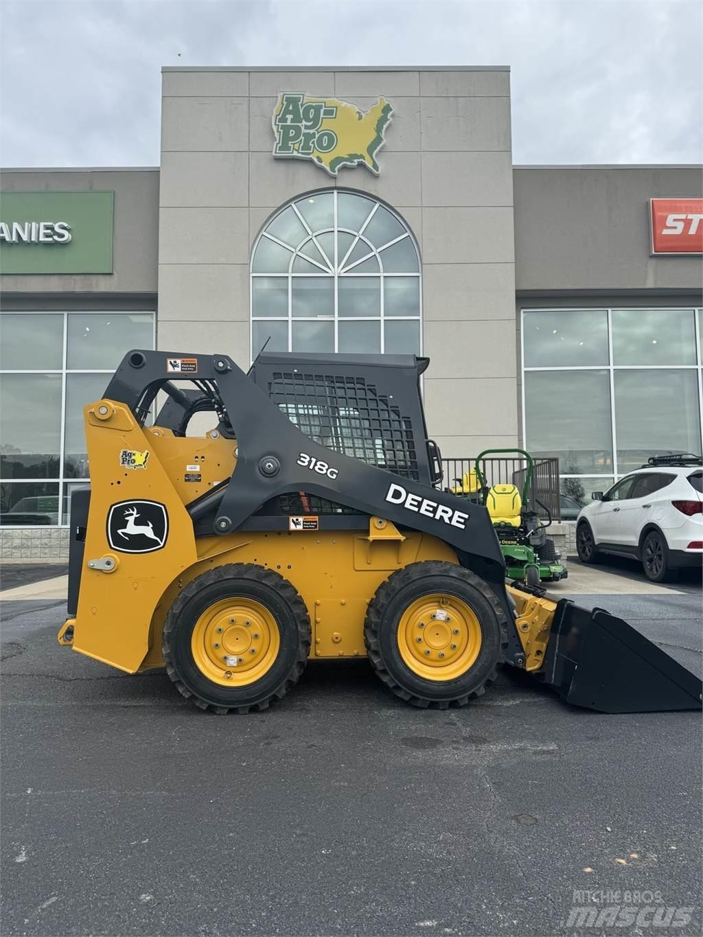 John Deere 318G Schrankladers