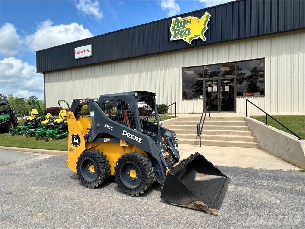 John Deere 318G Schrankladers