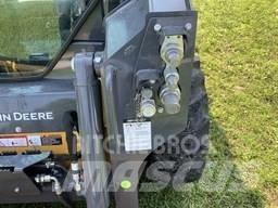 John Deere 318G Schrankladers
