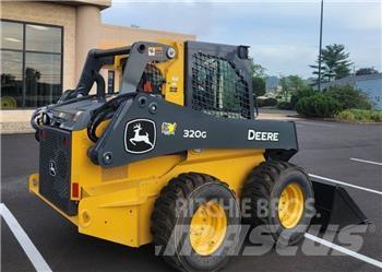 John Deere 320G Schrankladers