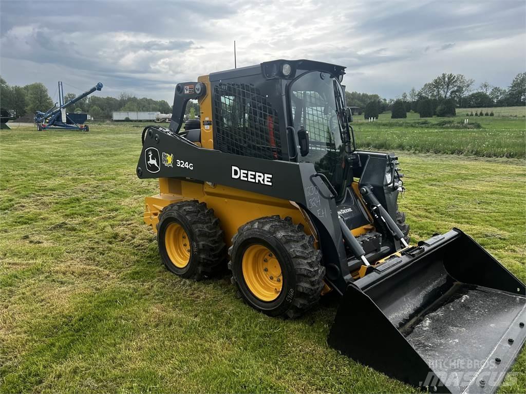 John Deere 324G Schrankladers