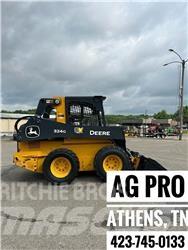 John Deere 324G Schrankladers