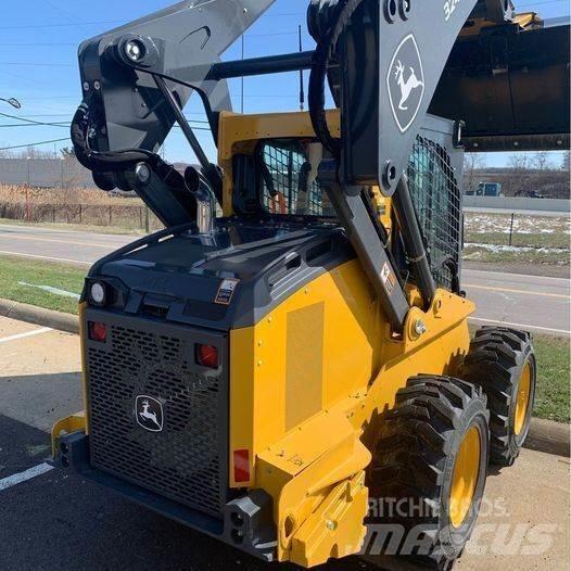 John Deere 324G Schrankladers