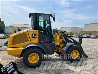 John Deere 324P Wielladers