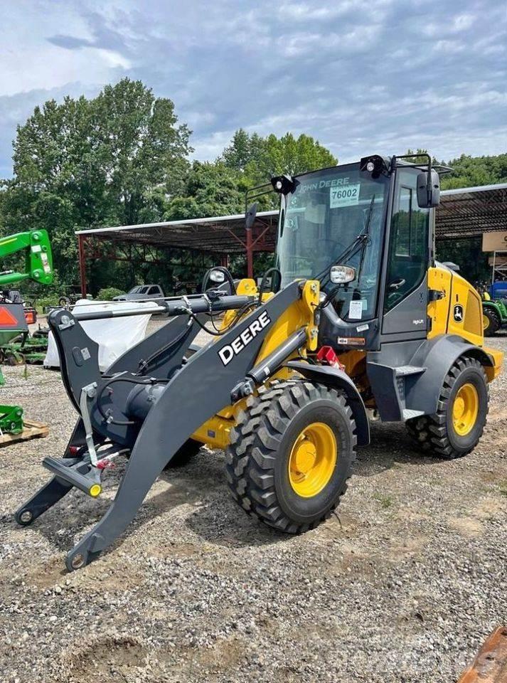 John Deere 324P Wielladers