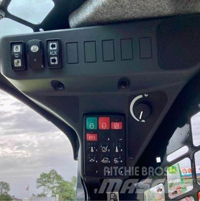 John Deere 325G Miniladers